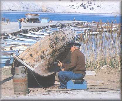 Kajići old boat repairing